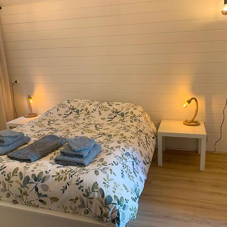 Tiny House Tussen De Grachten Sneek Ngoại thất bức ảnh