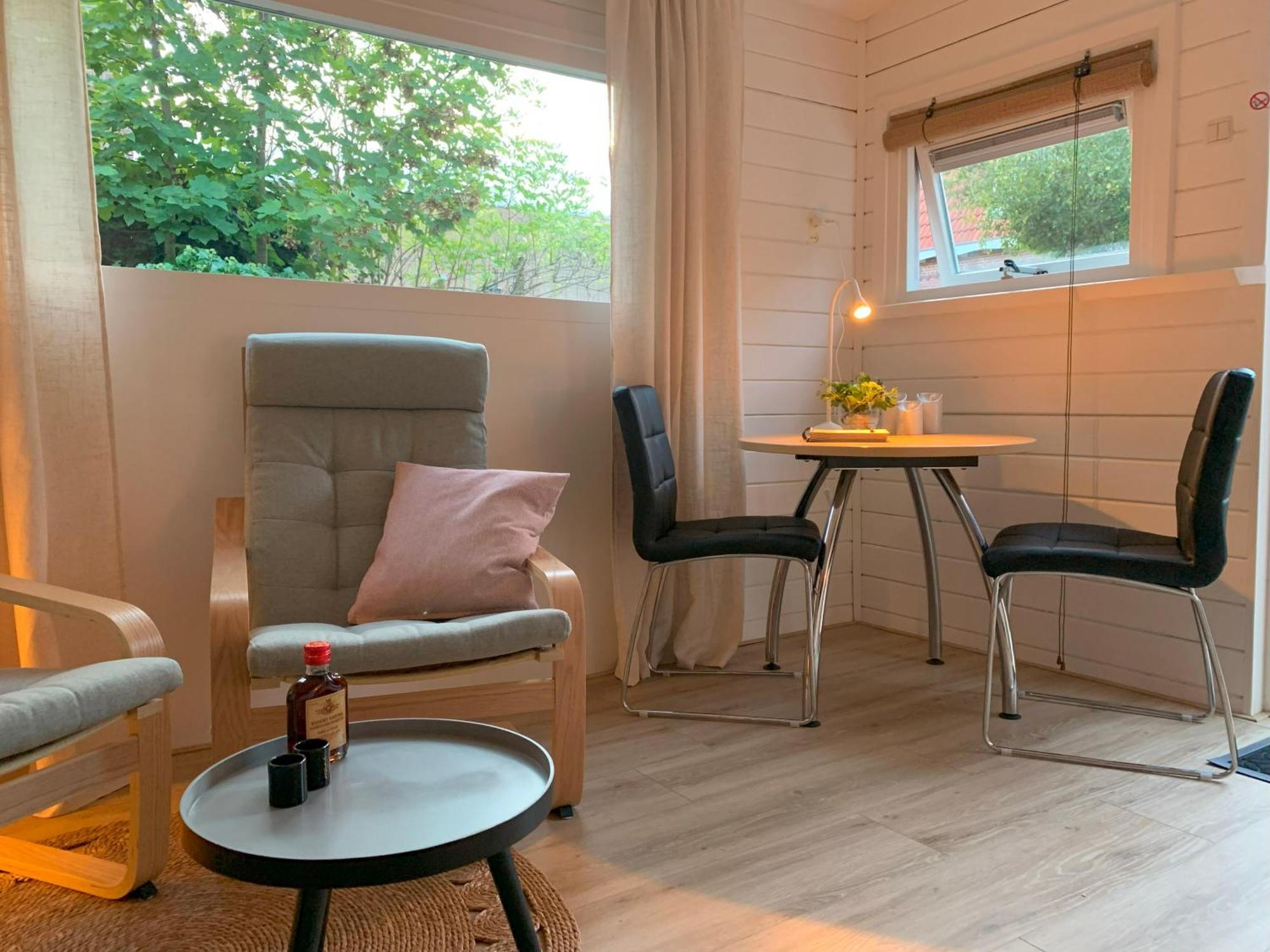 Tiny House Tussen De Grachten Sneek Ngoại thất bức ảnh