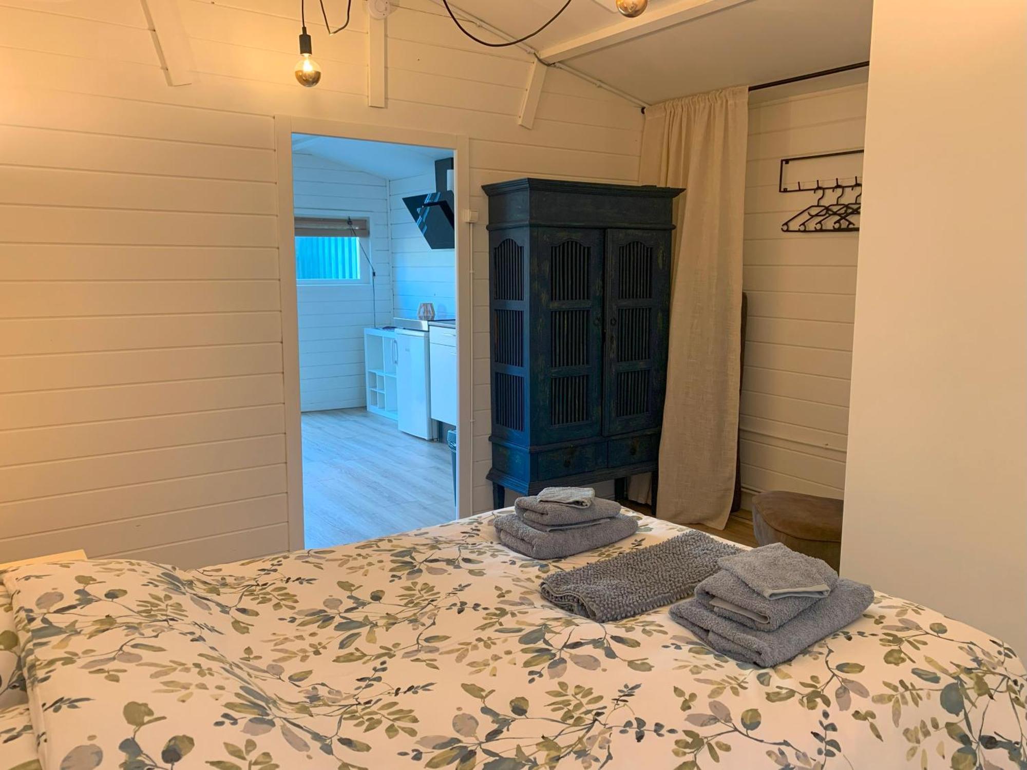 Tiny House Tussen De Grachten Sneek Ngoại thất bức ảnh