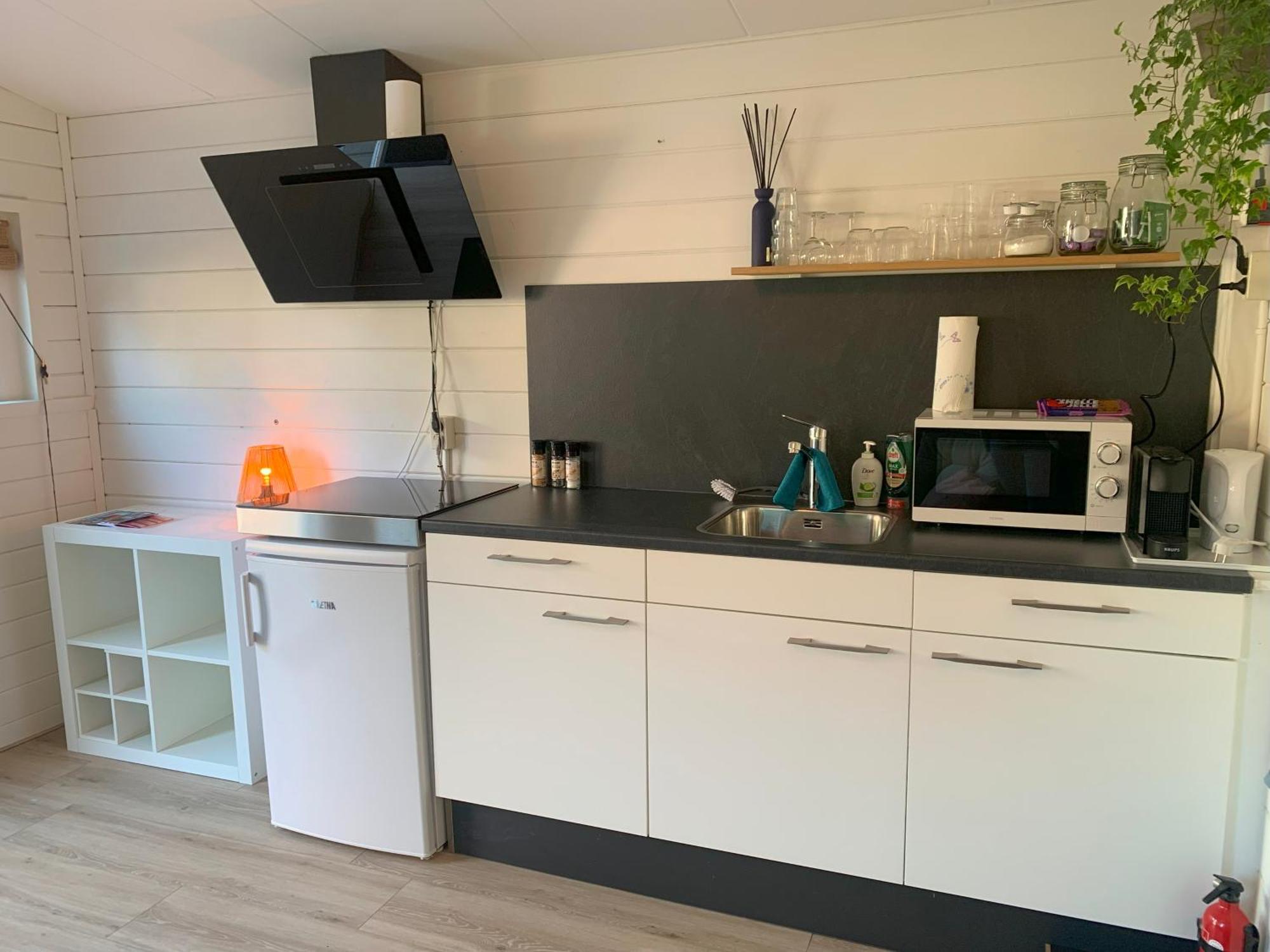 Tiny House Tussen De Grachten Sneek Ngoại thất bức ảnh